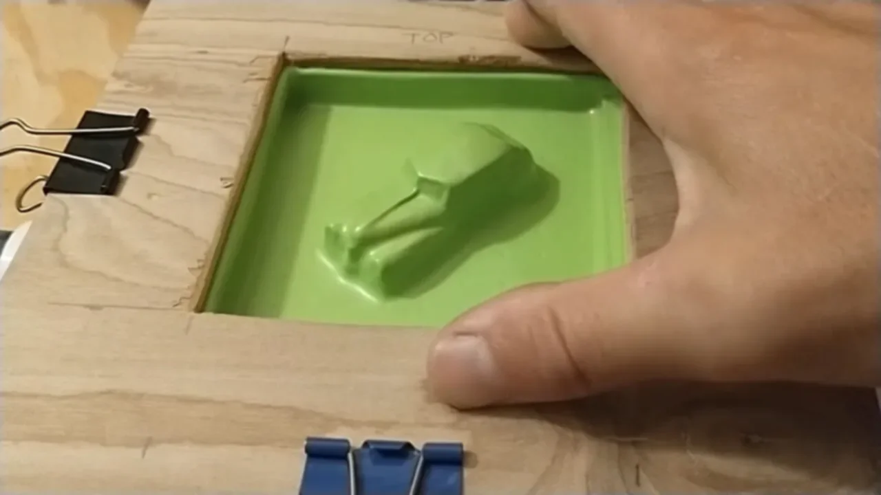 DIY Vacuum former demonstration